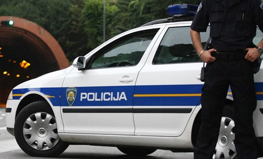 615b665edfbfc-policija hrvatska.jpg